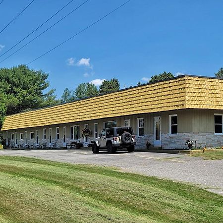 Maciver'S Motel And Camp Blind River Eksteriør billede