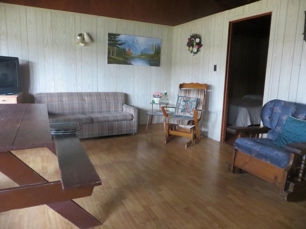 Maciver'S Motel And Camp Blind River Værelse billede